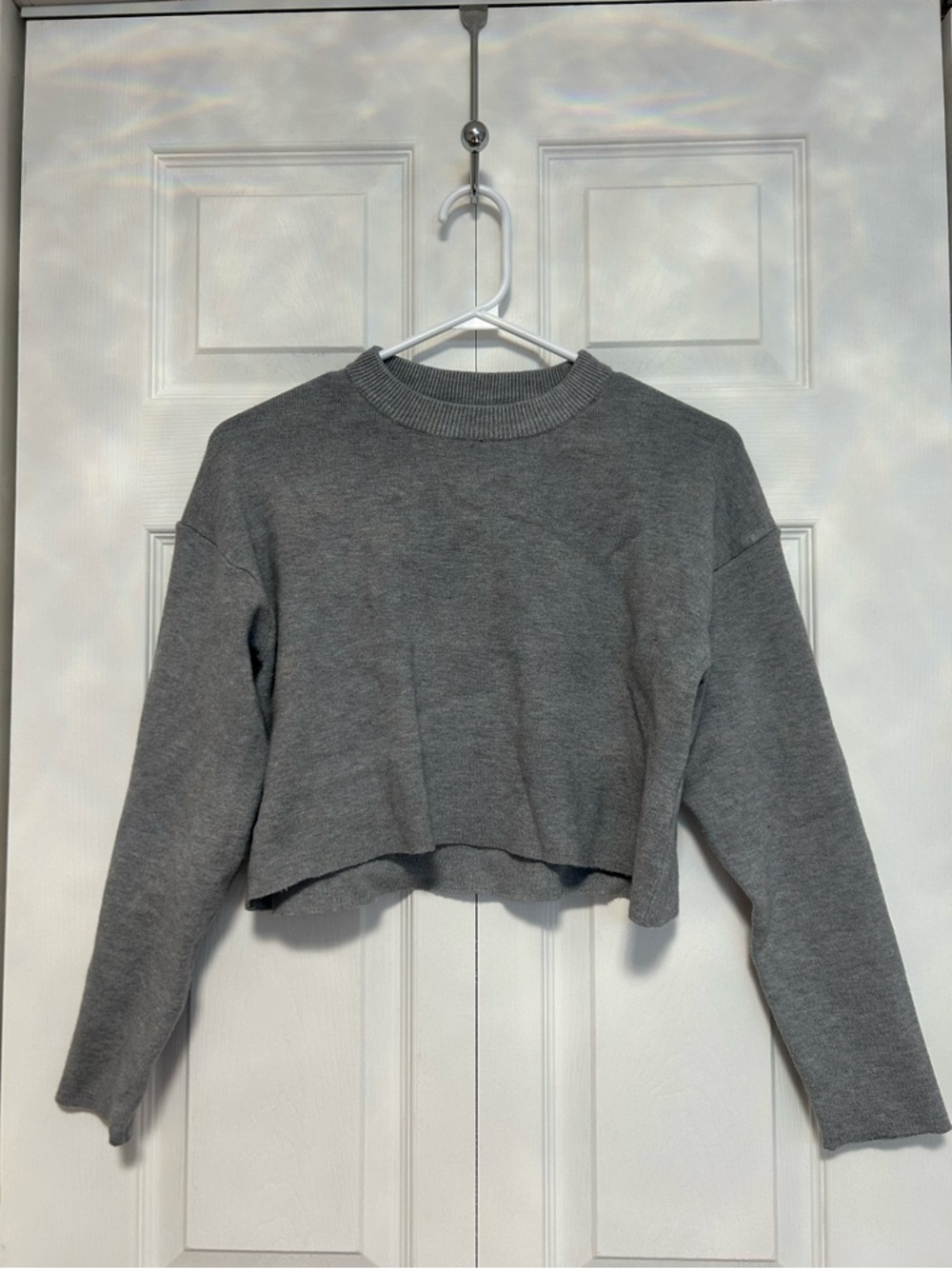 refuge Gray Cropped Crewneck Sweater Women’s Size XS